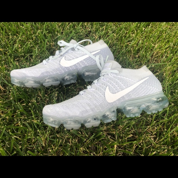Nike Air Vapor Max, platinum color - Picture 2 of 8